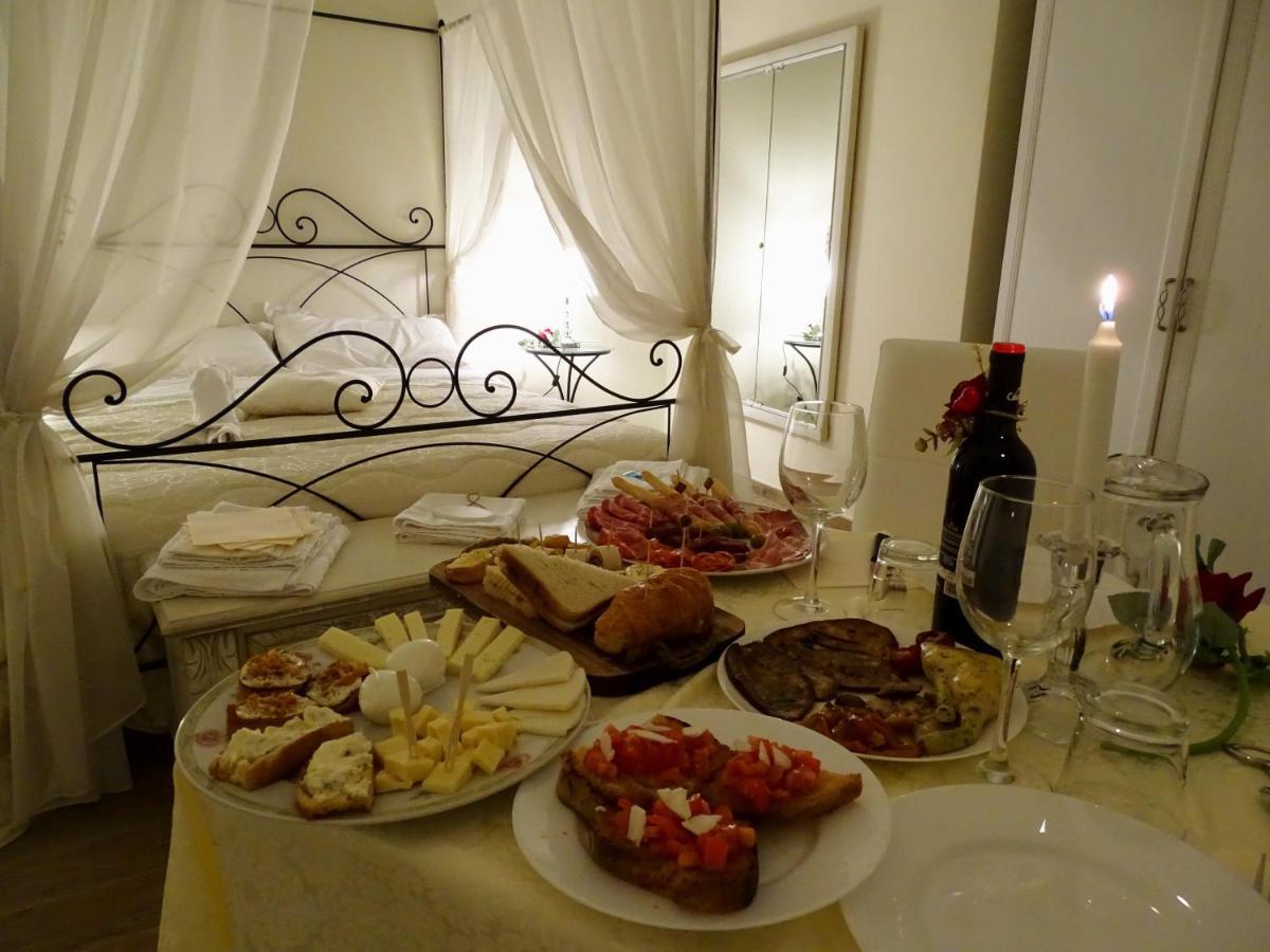Agora' Castelnuovo Della Daunia Bed & Breakfast Exterior photo