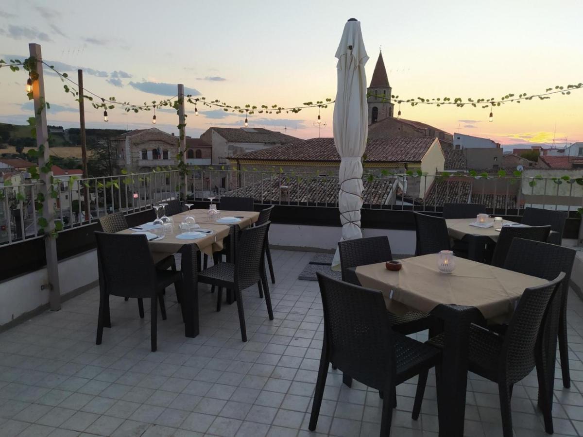 Agora' Castelnuovo Della Daunia Bed & Breakfast Exterior photo