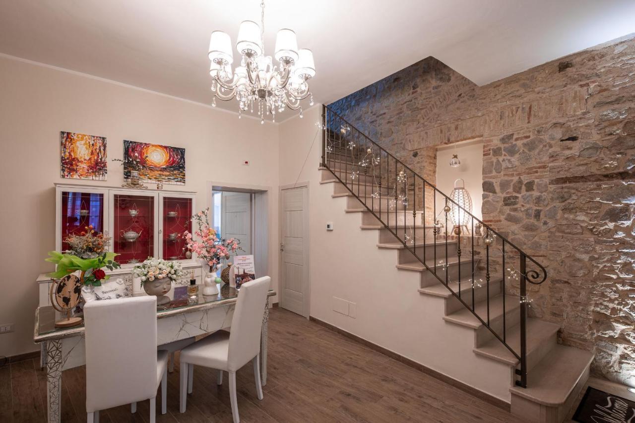 Agora' Castelnuovo Della Daunia Bed & Breakfast Exterior photo