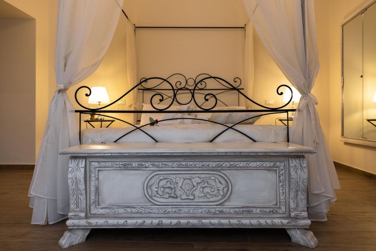 Agora' Castelnuovo Della Daunia Bed & Breakfast Exterior photo